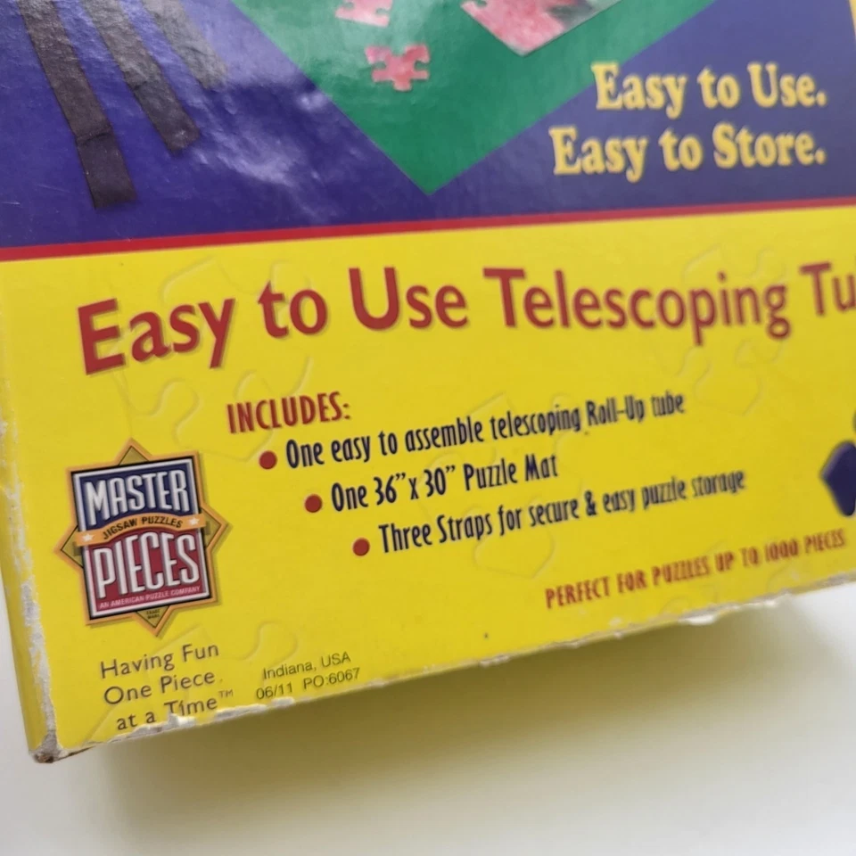 Estera de almacenamiento enrollable para rompecabezas Master Pieces para rompecabezas de hasta 1000 piezas 36" x 30" Foto 2 de 3