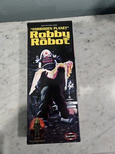 Robby the Robot Model Kit | eBay