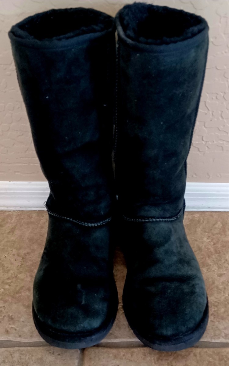 A UGG Women's Australia Tall 5815 Sheepskin Suede Boots Black Size 8