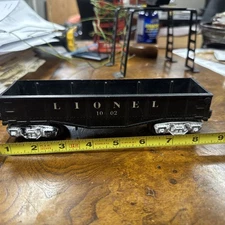 Lionel Hopper Ore Car   O-Gauge Metal Trucks Plastic Coupler