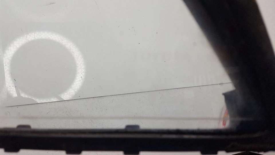 Vidrio de ventilación de puerta trasera izquierda conductor compatible con 89-92 CRESSIDA 737790 Foto 2 de 2