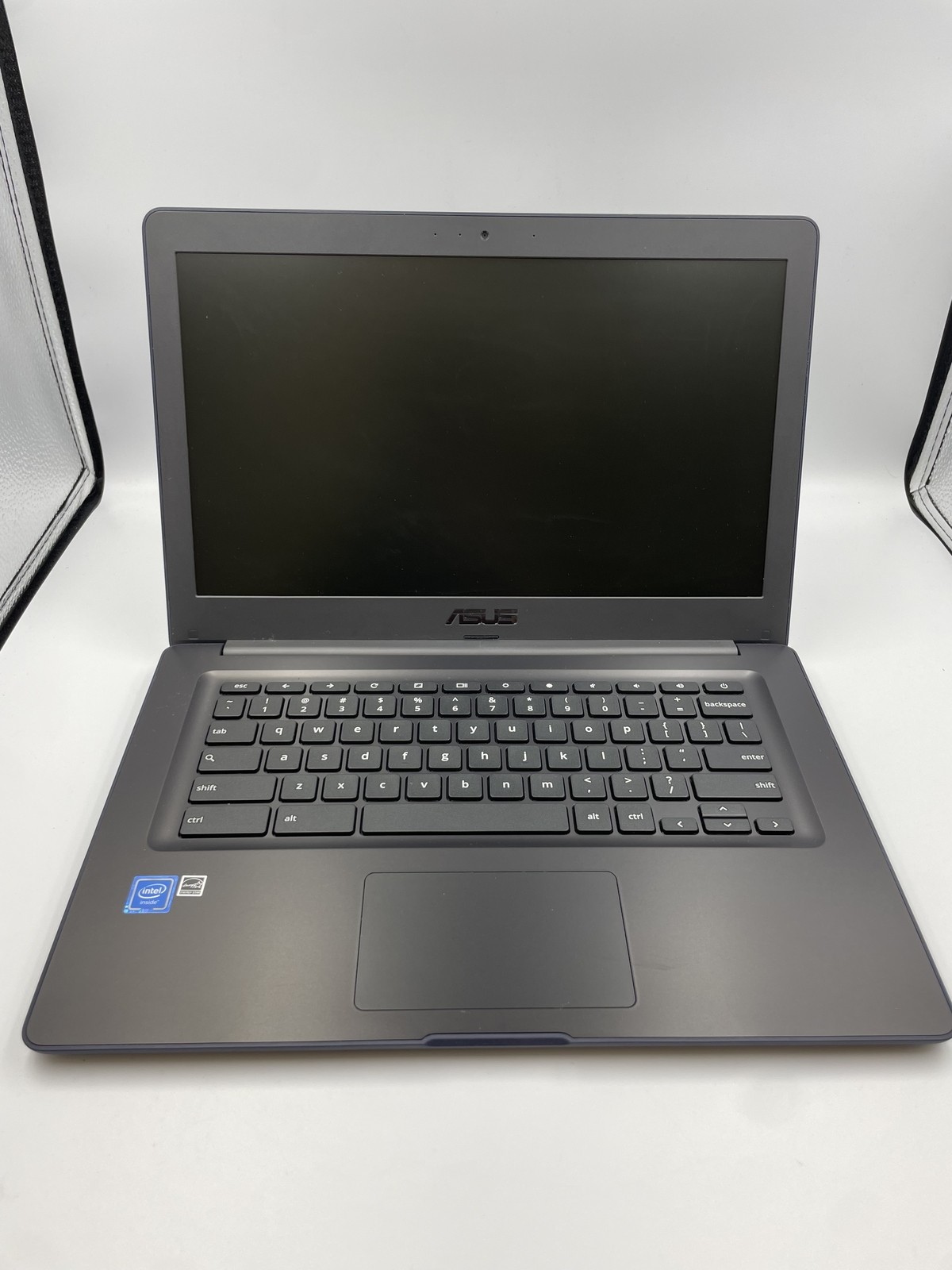 ASUS C403 Chromebook 14-inch 4GB RAM 32GB eMMC Intel Celeron MIL-STD 810G durable-image