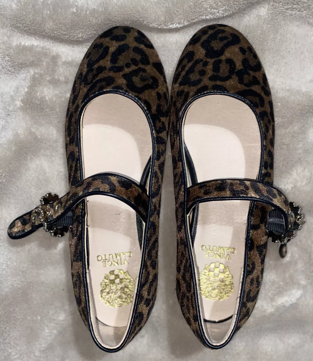 Vince camuto leopard best sale flats