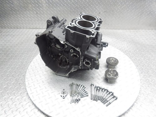 2024 22-24 Yamaha YZFR7 YZF R7 Crankcase Crank Case Engine Motor Block Piston