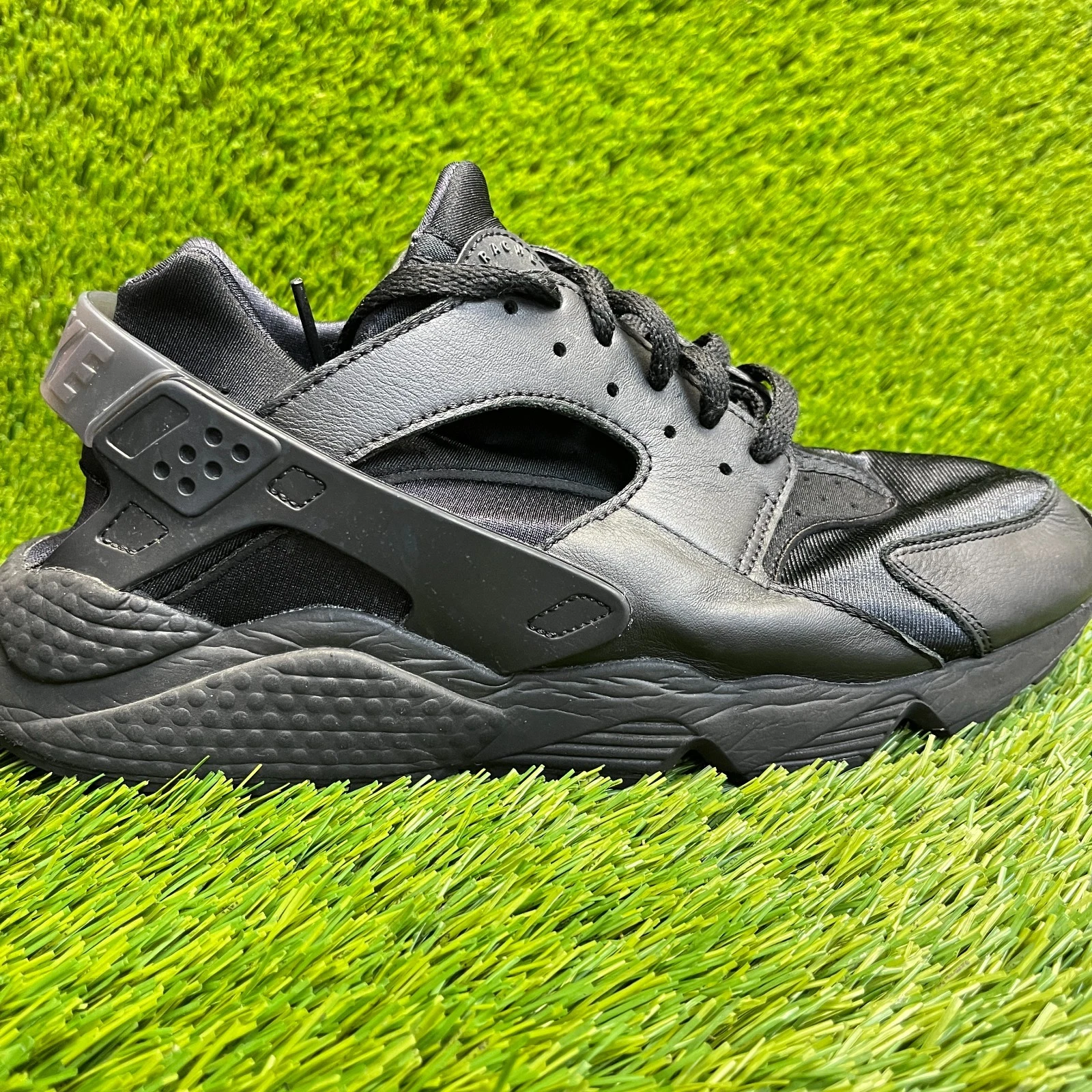 Nike Air Huarache Mens Size 10 Triple Black Athletic Running Shoes Sneakers