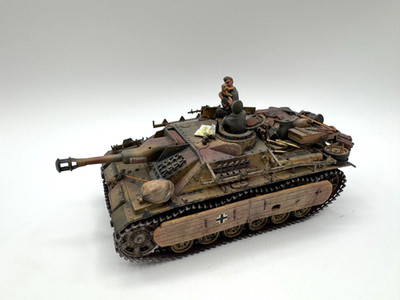 1:35 WWII German StuG III Ausf. G Panzer - pro built (Hund, Landkarte)