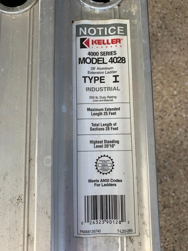 Keller 4000 Series Model 4028 28 ft Ind Extension Ladder 250 lb. Duty Rating