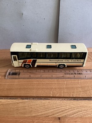 Corgi 3500 Plaxtons Paramount Coach Nottingham City Coaches 1/50. Sehr guter Zustand 