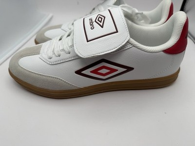 Umbro UMBRO-TX White Red Gum Soccer Sneakers Low Top Lace Up Rubber Outsole
