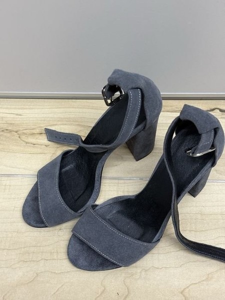 Women Heels Grey Suede 37 #2698