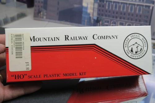 INTERMOUNTAIN HO SCALE 40506-04 SWIFT SRLX 15279 40' ICE BUNKER W/KD'S! PLS RD! - Picture 3 of 23