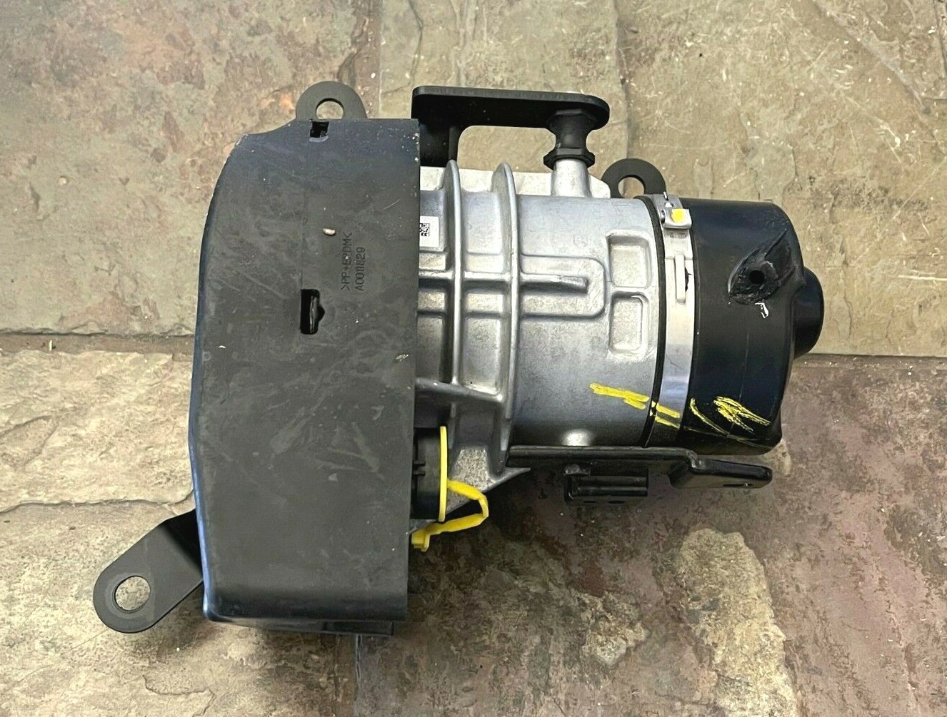 Power Steering Pump 574103T100 Fits 15 Kia K900 OEM for sale  