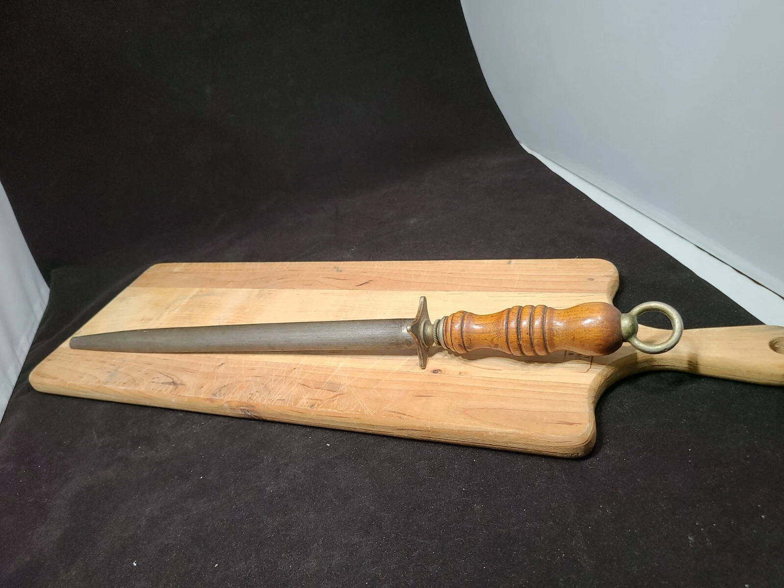 VINTAGE/ANTIQUE FOSTER BROS OVAL THICK SHARPENING STEEL/ HONING ROD 14 INCH RARE