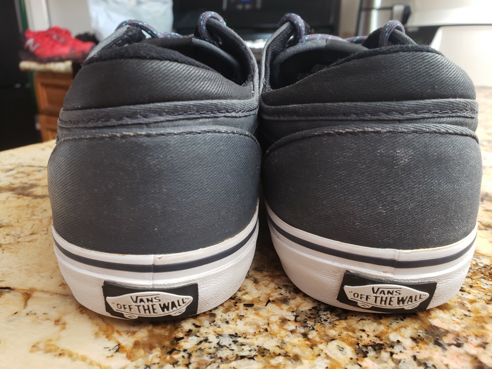 vans lxvi off the wall