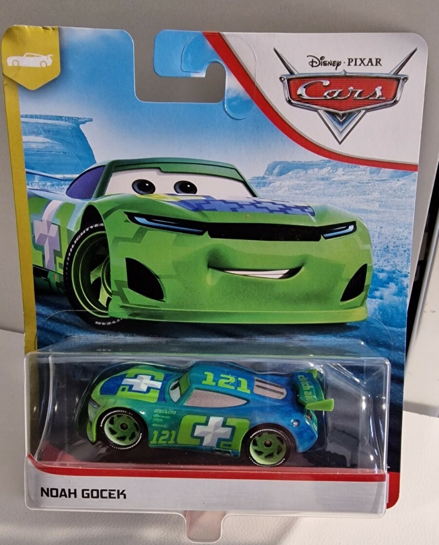 CARS 3 - NOAH GOCEK RACER 121 NEX GEN TEAM Mattel Disney Pixar