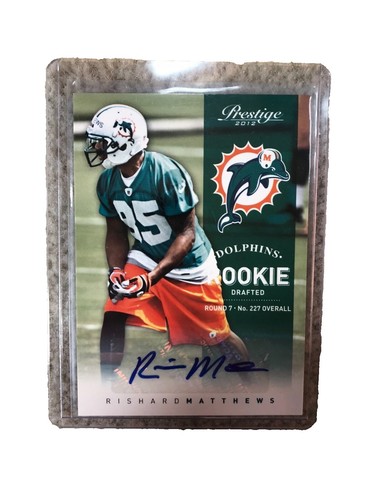 Tyreek Hill 2024 Immaculate On Card Auto Autograph Patch Miami