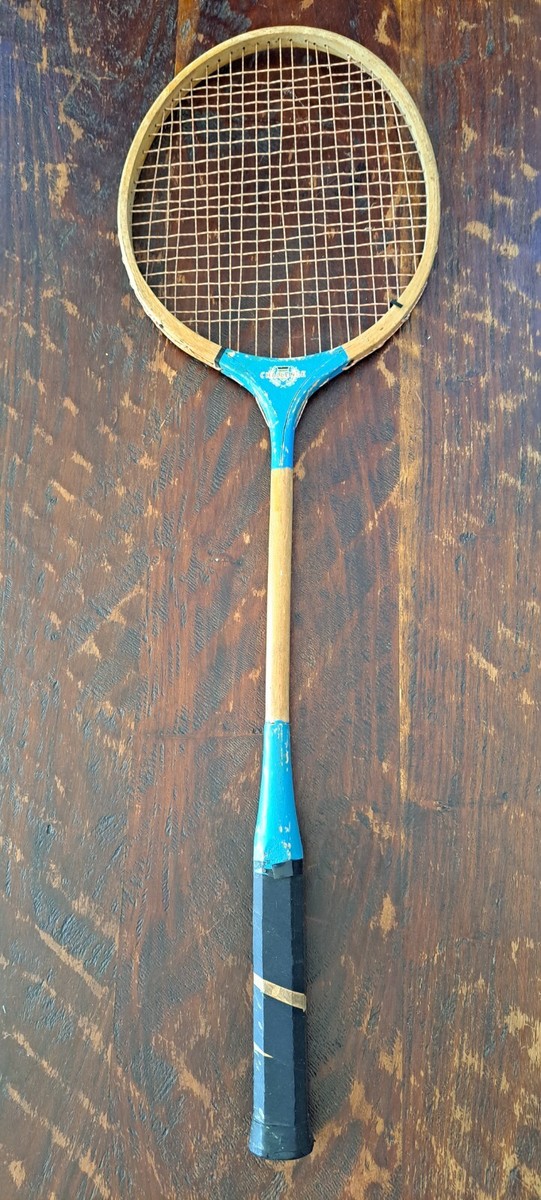 Vintage CHALLENGE Badminton Wooden Racket 26