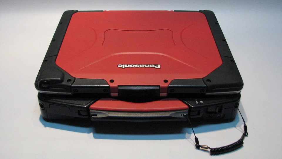 Panasonic Toughbook CF-30 4GB Intel Core 2 Duo 1.6GHz 1TB Touchscreen Red Fury - Image 2 of 4