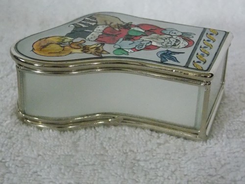 Amia Studios Santa & Woodland Animals Mirror Christmas Hinged Trinket Box - Picture 4 of 7