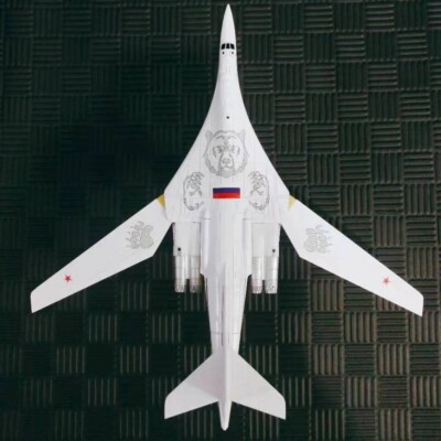 WLTK 1/200 Russian TU-160 Strategic Bomber Bear Painting Diecast