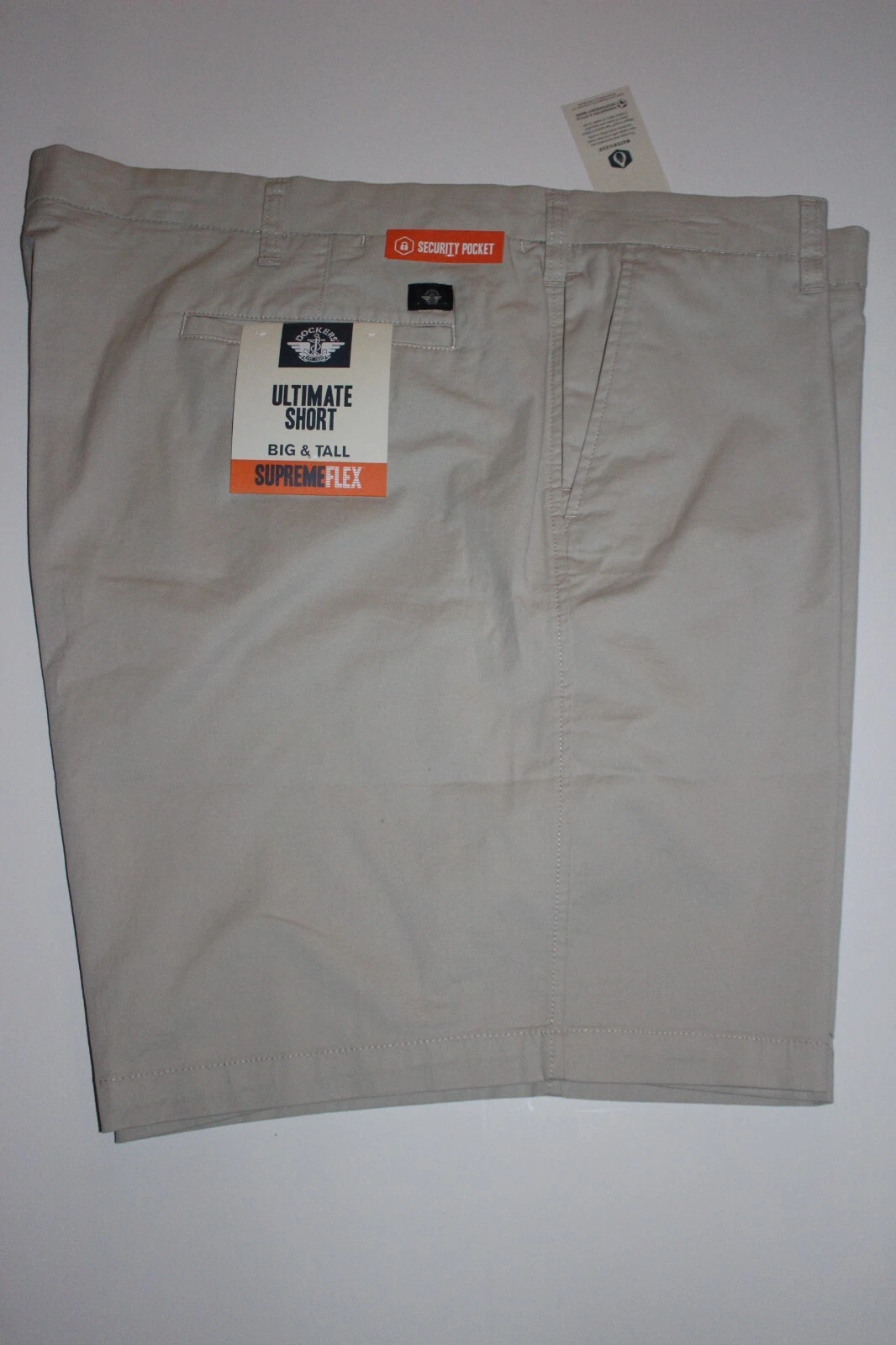 DOCKERS ULTIMATE SHORT SUPREME FLEX KHAKI CHINO STRETCH SHORTS SZ: 52 NWT