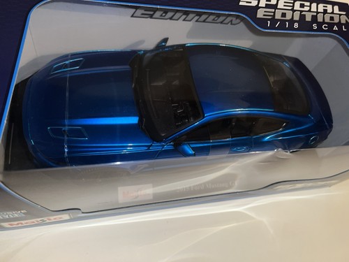 1/18 Maisto 2015 Ford Mustang GT Blue Sam’s Club Exclusive Color Special Edition - Picture 8 of 11