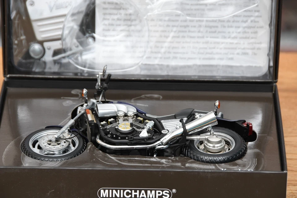 MINICHAMPS 122 163700 Yamaha Vmax Blue 1993 Motorrad in OVP unbespielt - NEU - Bild 3 von 4