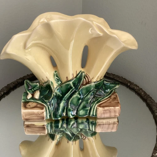 Vintage McCoy Yellow Triple Calla Lily Vase 1940-50’s Pottery Farmhouse Decor