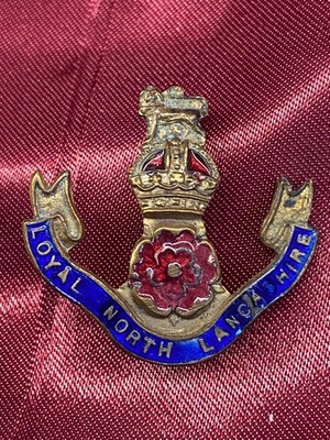 WW1 The Loyal North Lancashire Regiment Emaille Herz Brosche KC mit Befestigung 