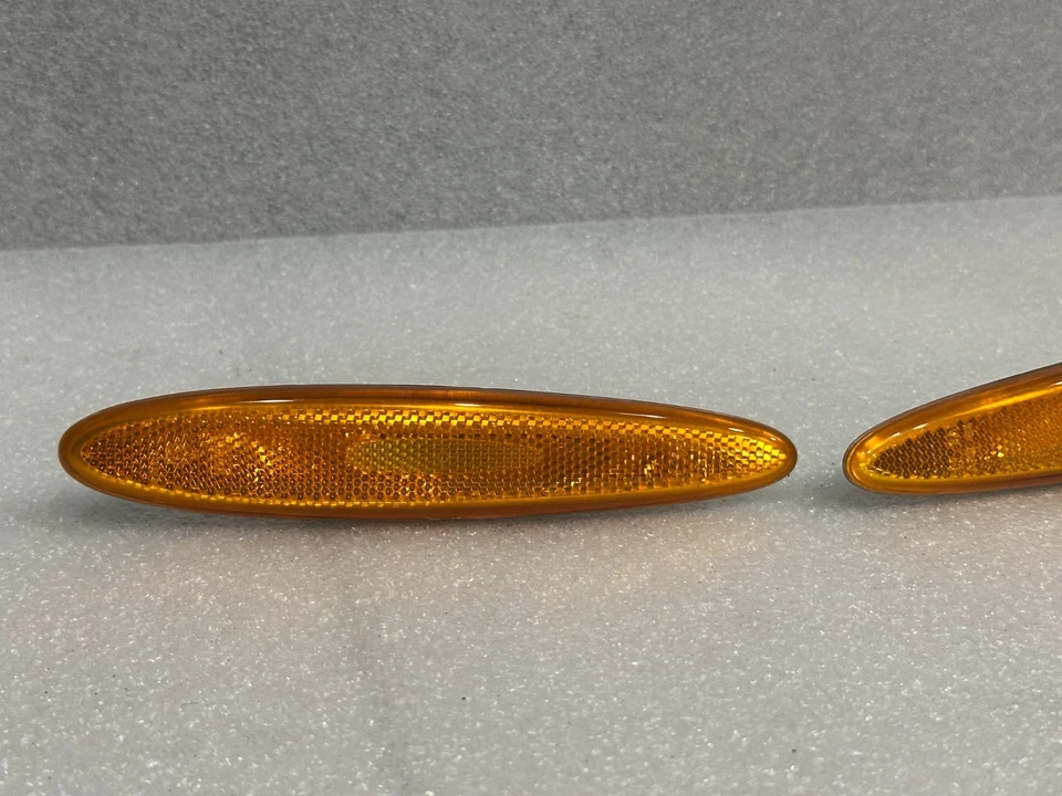 Jaguar XK8 X100 Pair Of Left & Right Front Side Marker Reflector Fits 1997-2006 - Image 2 of 4