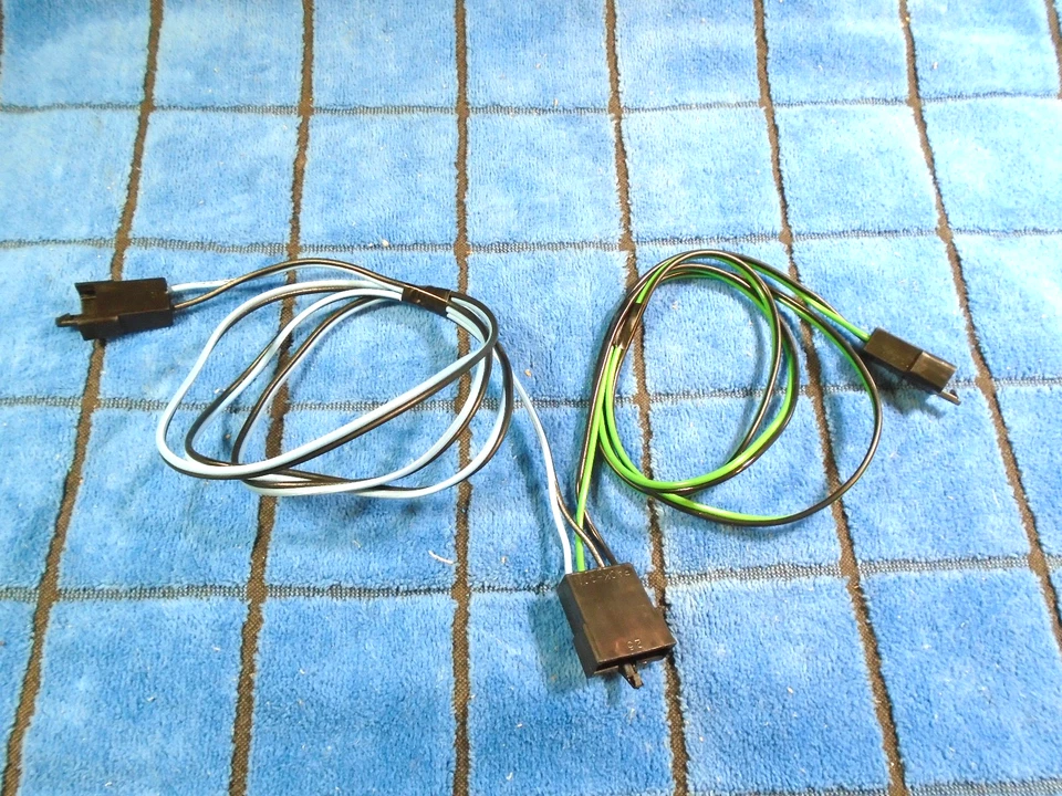 NUEVO ARNÉS ALTAVOCES DELANTEROS RADIO OLDSMOBILE TORONADO DELTA 98 71-73 74 75 76 77 Foto 2 de 3