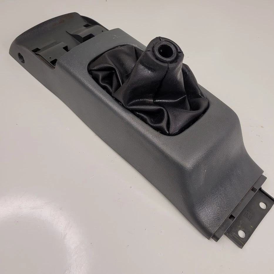 Bisel de cambio de transmisión manual Honda Civic 1992-1995 con bota de cambio gris OEM Foto 2 de 4