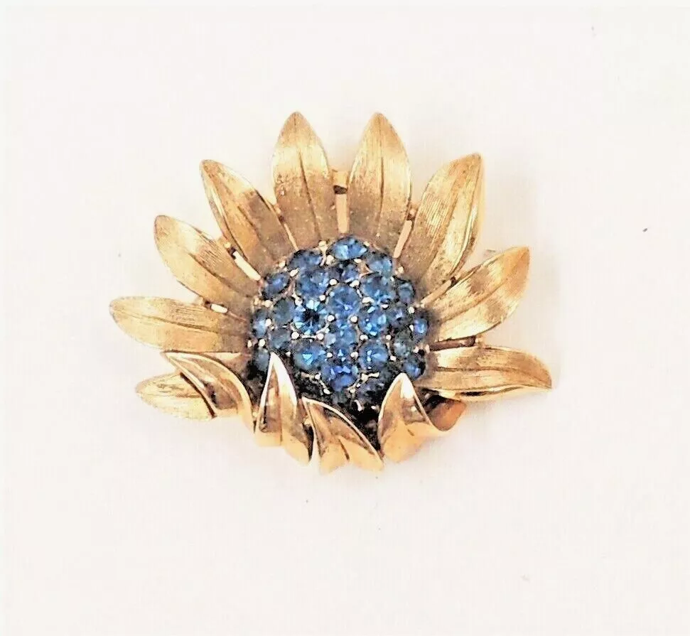 Trifari flower brooch online