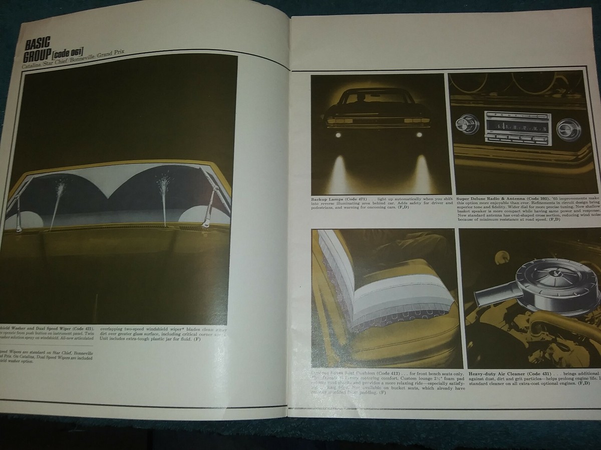 1965 PONTIAC PICTURED ACCESSORIES CATALOG / ORIGINAL ALL '65