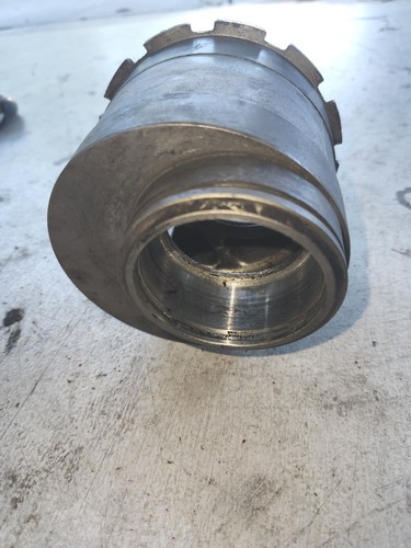 98-01 HONDA INTERCEPTOR VFR800 REAR SINGLE SIDED SWINGARM Bearing Hub. - Picture 2 of 3