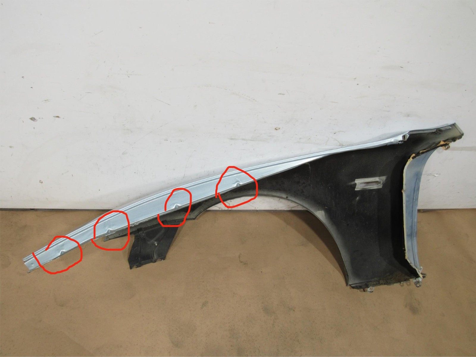 02-06 Maserati Coupe GT 2004 Front Right Passenger Exterior Fender Panel Cover |