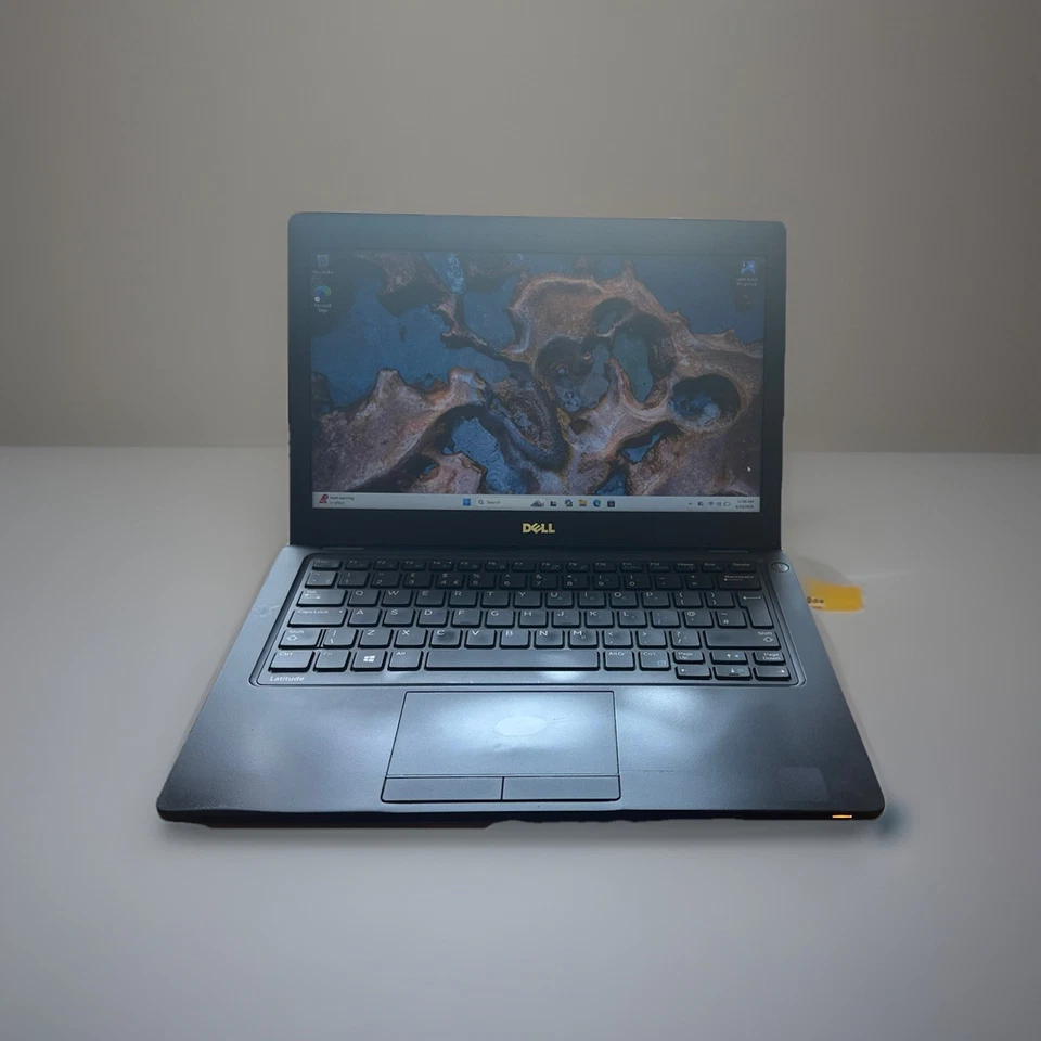 Dell Latitude 5280 · i5-7300U · 4GB · 128GB, photo 2 of 5