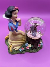 Vintage Disney Store Snow White Snow Globe Collectables