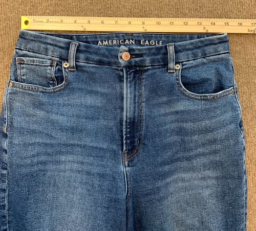 Jeans American Eagle donna 8 rilassati curvy mamma vita alta effetto invecchiato Y2K denim - Foto 3 di 9