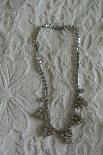 Job Lot - 2 x Necklaces - one diamonite and one golden pearl - Picture 2 of 5