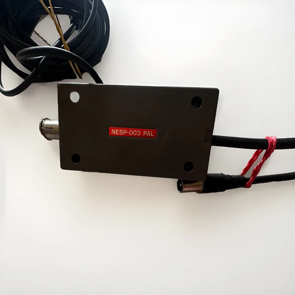 Original Nintendo NES RC Adapter Power Supply & Original Nintendo RF Switch - Image 3 of 4