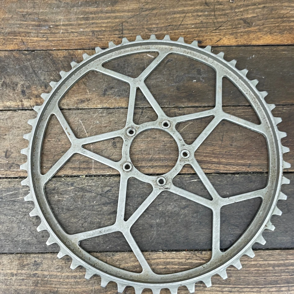 Plato vintage Eisenmann Track Sprocket 52 copo de nieve nuevo en stock Inglaterra Foto 2 de 4