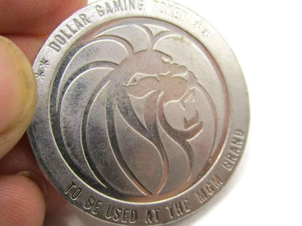 MGM Grand $1 Casino Coin Token Las Vegas 1979 - Image 4 of 4