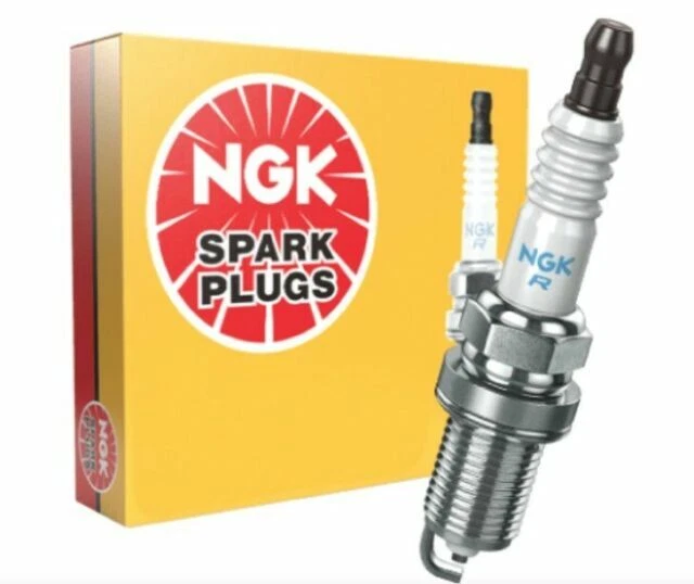 Совершенно новый подлинный Ngk Spark Plug CPR8EA-9 упаковка из 4 Honda CB500F 2013 - 2021 - Изображение 2 из 4