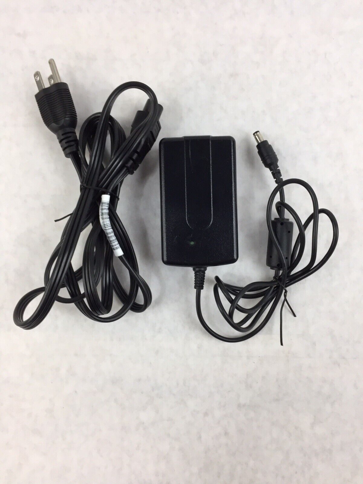 AC ADAPTER CHARGER 120VAC to 12VDC 5A LSE9802A1255 with Power Cord