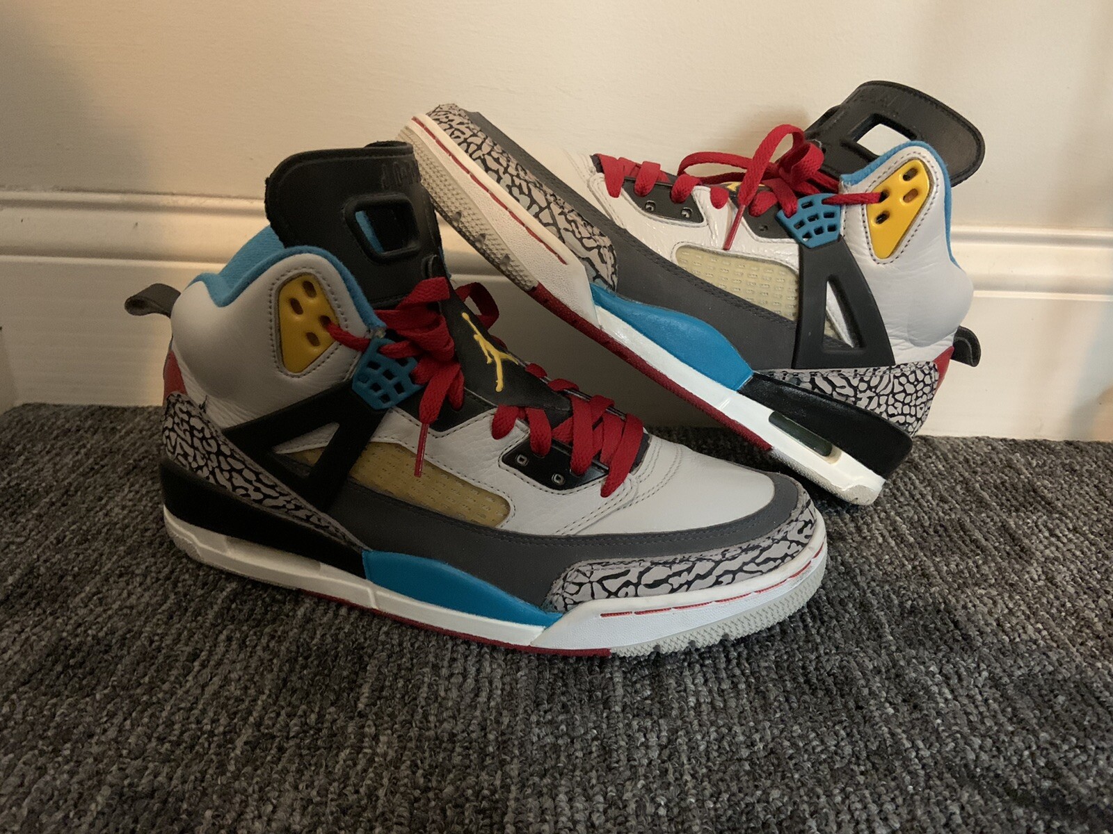 Jordan Spizike Bordeaux on Sale, 54 