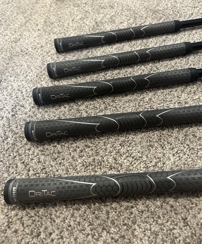 Taylormade P790 - Onyx Dynamic Gold 105 S 300 Shafts (Stiff) - Picture 3 of 5