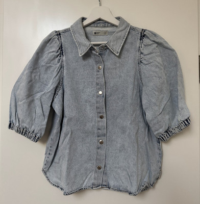hmm- g perfect jeans - Bluse hellblau Jeans Druckknöpfe - Größe M