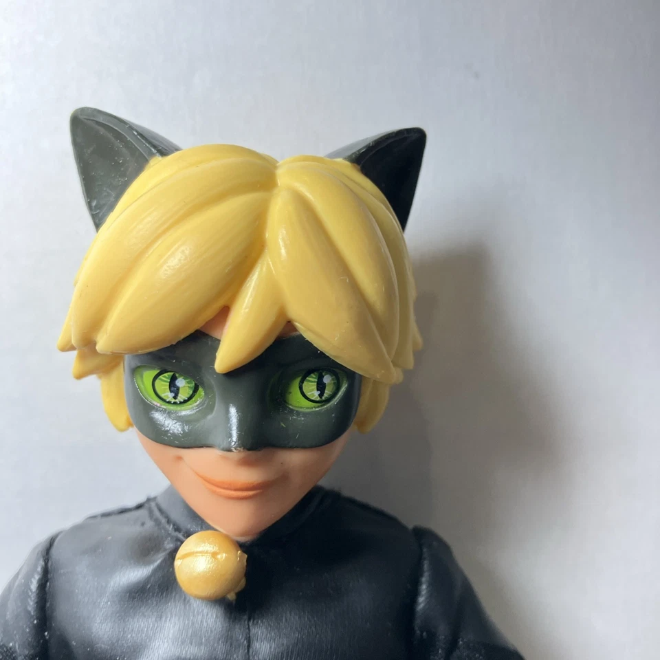 Figura de acción muñeca articulada Miraculous Ladybug CAT NOIR 11" Zag Bandai Foto 3 de 4