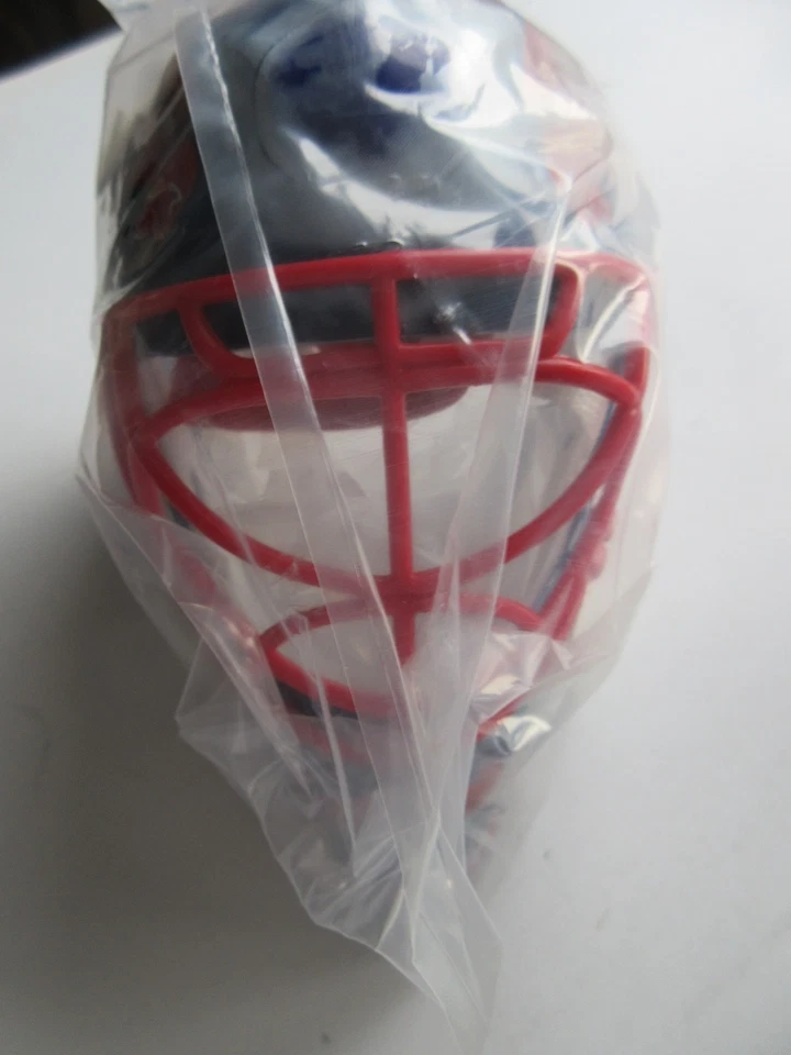 2001-2002 Upper Deck Mini Mask Collection JOSE THEODORE Montreal Canadiens NEW - Image 4 of 4